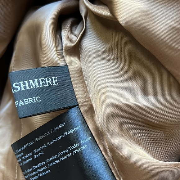 Like new, 100% cashmere coat size 8 - Picture 5 of 13